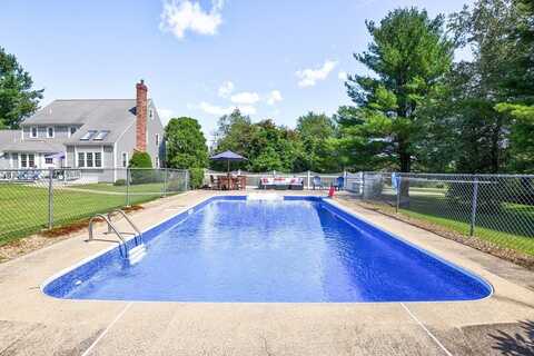 387 W Main St, Millbury, MA 01527