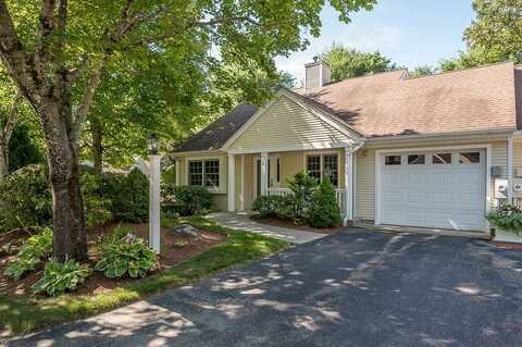 8 Stratton Dr, Shrewsbury, MA 01545