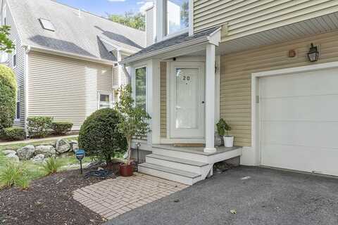 20 Hammond Pl, Woburn, MA 01801