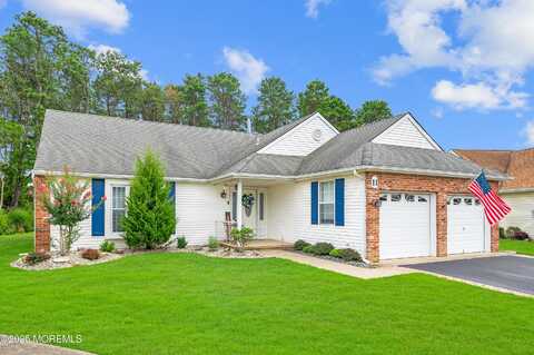 11 Westgate Court, Toms River, NJ 08757