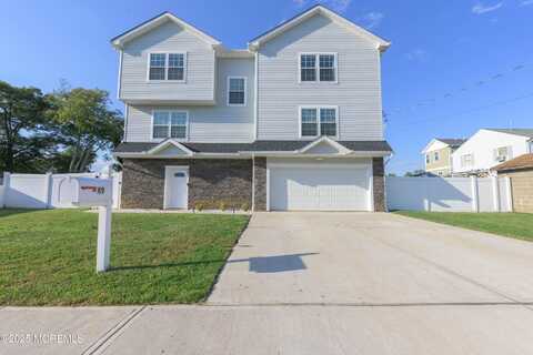 49 Garfield Avenue, Keansburg, NJ 07734