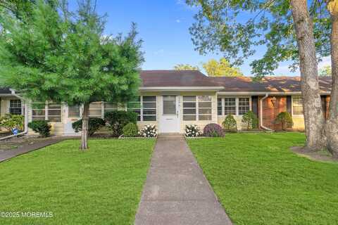 299 W Malvern Court, Lakewood, NJ 08701