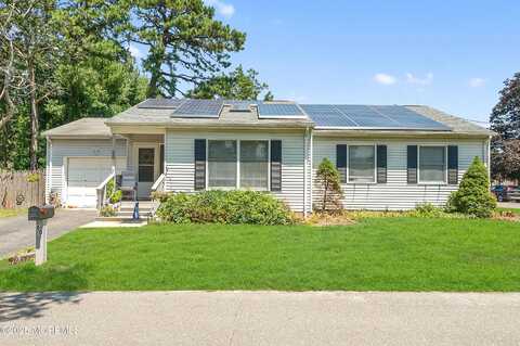 60 Walnut Street, Beachwood, NJ 08722