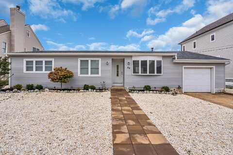 20 Venetian Court, Toms River, NJ 08753