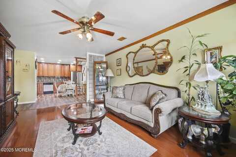 B2 Avon Drive, East Windsor, NJ 08520