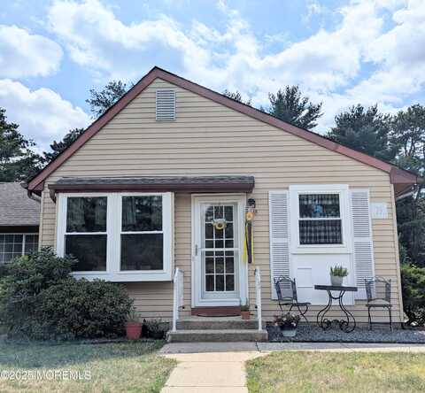 29b Easton Drive, Whiting, NJ 08759