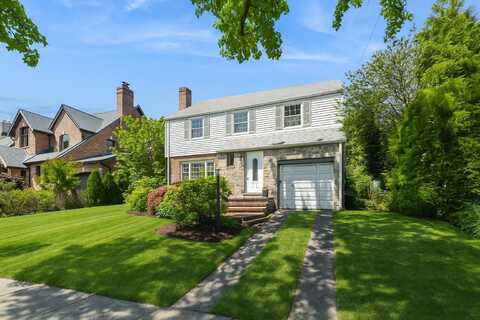 162-49 13 Avenue, Beechhurst, NY 11357