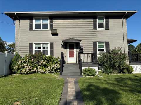215 Campagnoli Avenue, Copiague, NY 11726