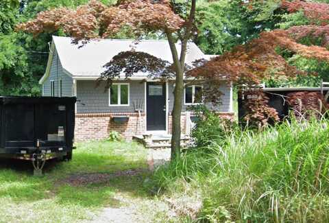 15 Whittier Drive, Brookhaven, NY 11951