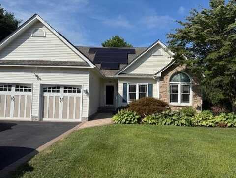 54 Southfield Road, Calverton, NY 11933