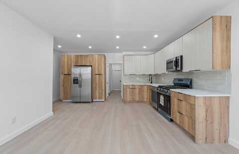 196 Shepherd Avenue, Brooklyn, NY 11208