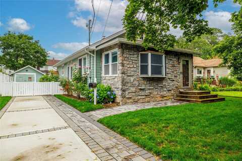 424 Albermarle Avenue, Bellmore, NY 11710
