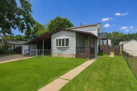 123 Days Avenue, Selden, NY 11784