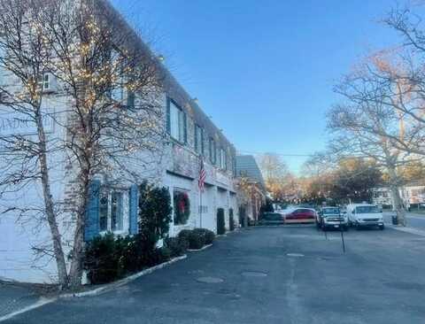 191 Birch Hill Rd, Locust Valley, NY 11560
