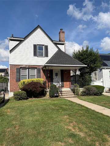 84-36 252 street, Bellerose, NY 11426