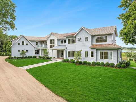 551 Main Street, Quogue, NY 11978