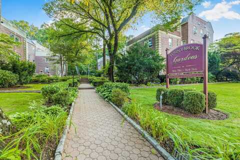 766 Palmer Road, Bronxville, NY 10708