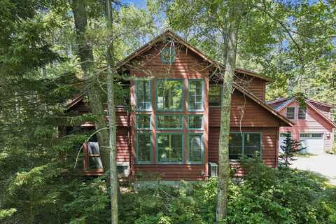 13 Eggemoggin Road, Harpswell, ME 04079
