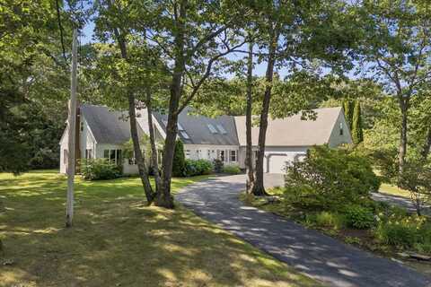 40 Broad Cove Road, Cape Elizabeth, ME 04107