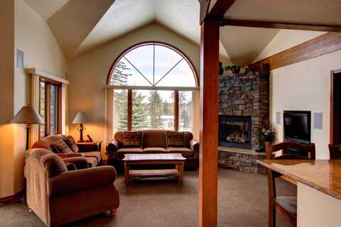 300 Spyglass Hill Way unit: 64 T Wk 10, Columbia Falls, MT 59912