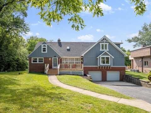 120 Sycamore Avenue, Medinah, IL 60157