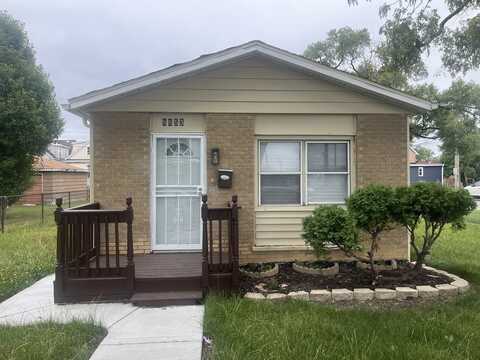 8853 S Halsted Street, Chicago, IL 60620