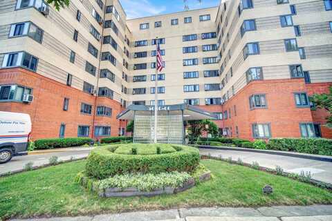 5056 N MARINE Drive, Chicago, IL 60640