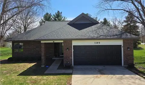 135 Thornhill Farm Lane, Saint Charles, IL 60175