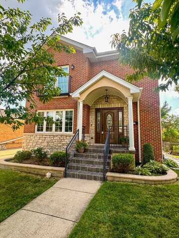 8118 N Overhill Avenue, Niles, IL 60714