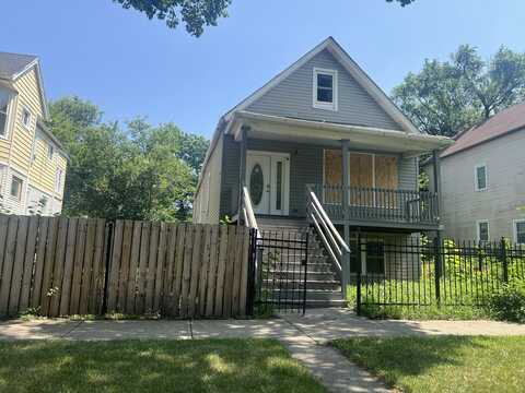 8135 S Muskegon Avenue, Chicago, IL 60617