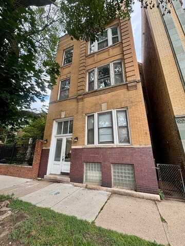 1640 W Melrose Street, Chicago, IL 60657