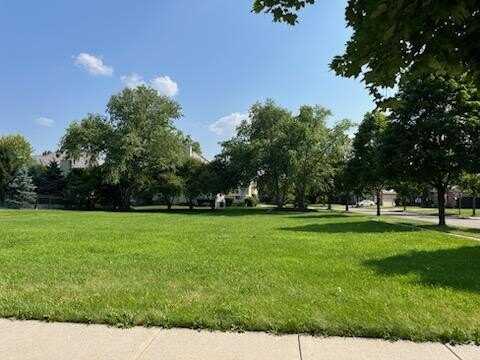 1251 Lansbrook Drive, South Elgin, IL 60177