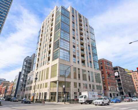 150 W Superior Street, Chicago, IL 60654