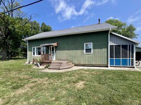 206 E High Street, White Heath, IL 61884