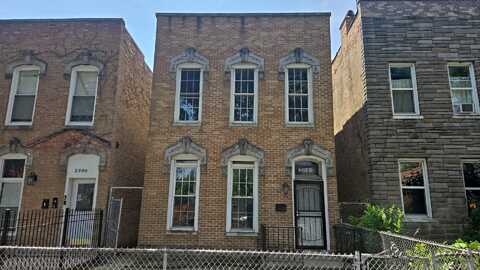 2911 W Walnut Street, Chicago, IL 60612