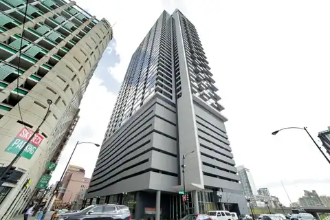 235 W Van Buren Street, Chicago, IL 60607