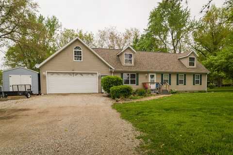 403 Buckles Grove Road, Le Roy, IL 61752
