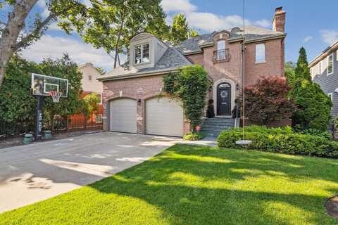 2436 Thornwood Avenue, Wilmette, IL 60091