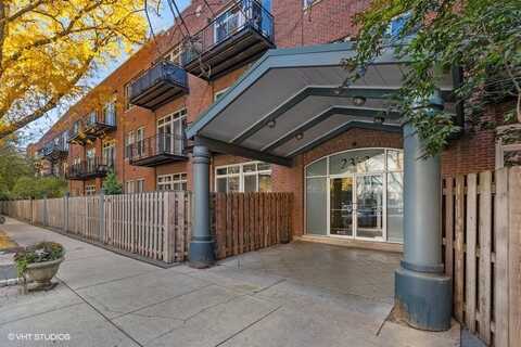 2333 W Saint Paul Avenue, Chicago, IL 60647