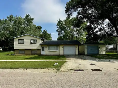 11618 Douglas Avenue, Huntley, IL 60142