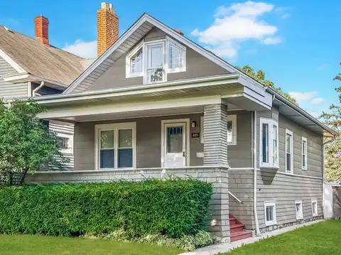 525 N Taylor Avenue, Oak Park, IL 60302