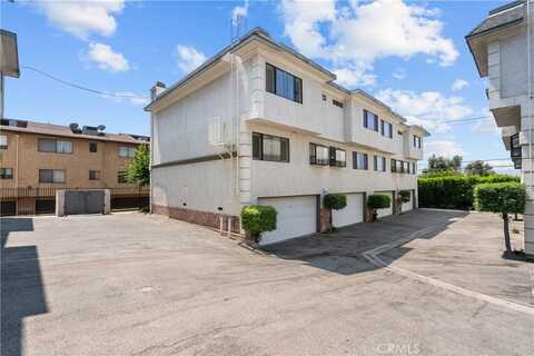 14233 Foothill Boulevard, Sylmar, CA 91342