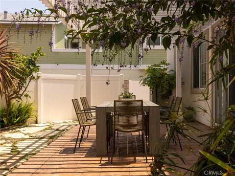 2015 Speyer Lane, Redondo Beach, CA 90278