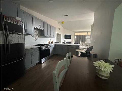 11360 Winery Drive, Fontana, CA 92337