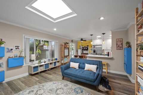 3663 7Th Avenue, San Diego, CA 92103