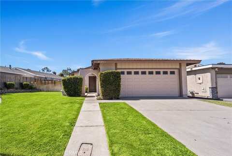 27241 Las Nieves, Mission Viejo, CA 92691