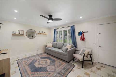 201 W Alton Ave, Santa Ana, CA 92707