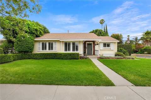 19101 Sylvan Street, Tarzana, CA 91335
