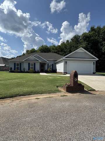 137 Jordan Lane, Tuscumbia, AL 35674