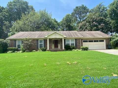 826 Crestview Drive, Madison, AL 35758